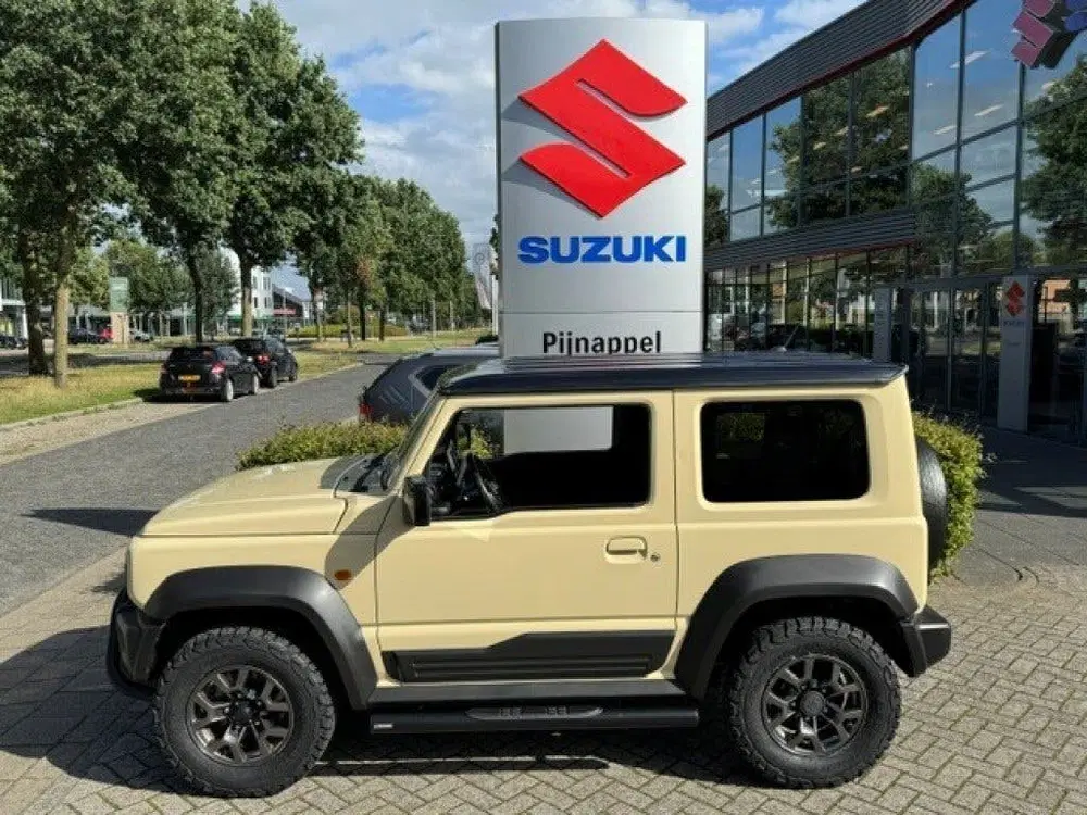 Suzuki Jimny 1.5 Stijl AllGrip (4x4) 4-persoons Trekhaa uit 2020, foto 6