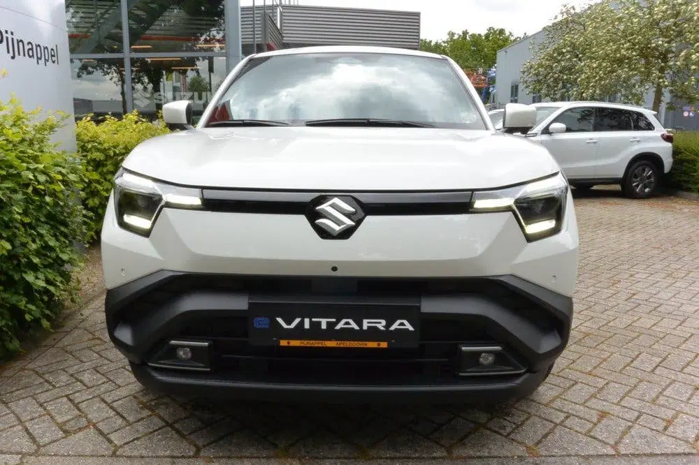 Suzuki Vitara STYLE 61 KWH AUTOMAAT uit 2026, foto 2