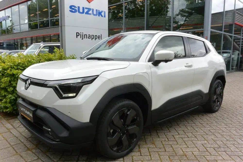 Suzuki Vitara STYLE 61 KWH AUTOMAAT uit 2026, foto 3