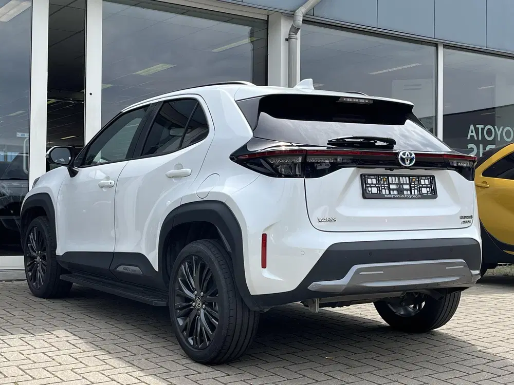 Toyota Yaris Cross 1.5 Hybrid AWD Adventure uit 2023, foto 6
