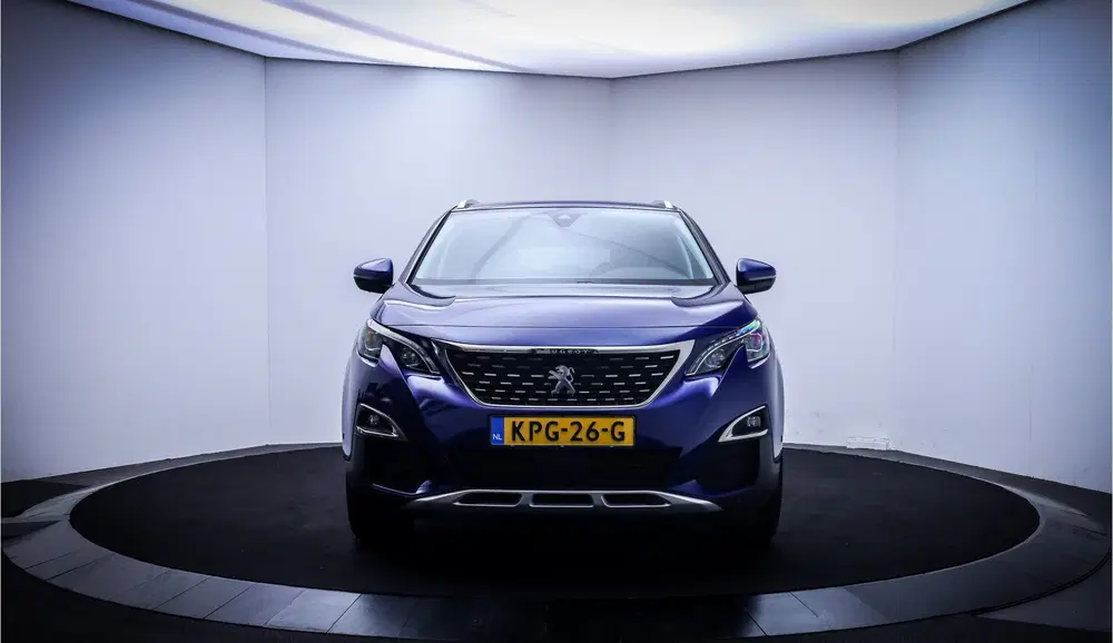 Peugeot 3008 1.2T ALLURE Pack Business FULL LED uit 2020, foto 2