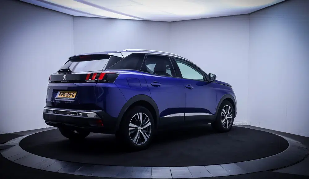 Peugeot 3008 1.2T ALLURE Pack Business FULL LED uit 2020, foto 5