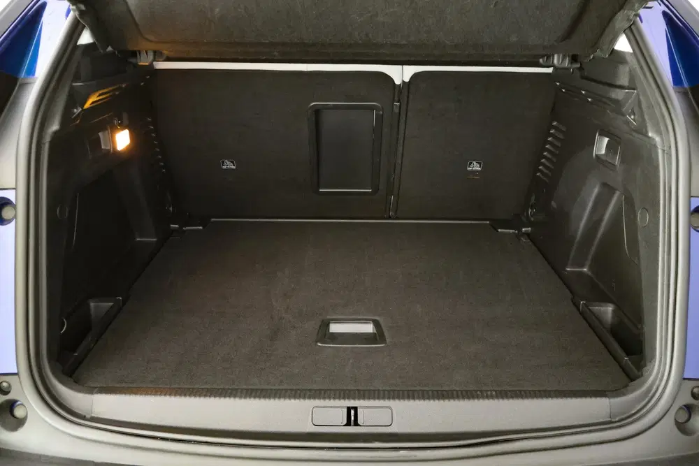 Peugeot 3008 1.2T ALLURE Pack Business FULL LED uit 2020, foto 7