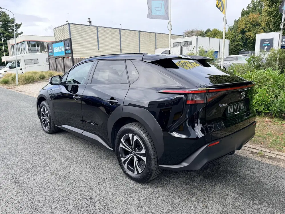 Toyota bZ4X Dynamic 71 kWh 204PK Leder•ACC uit 2025, foto 3