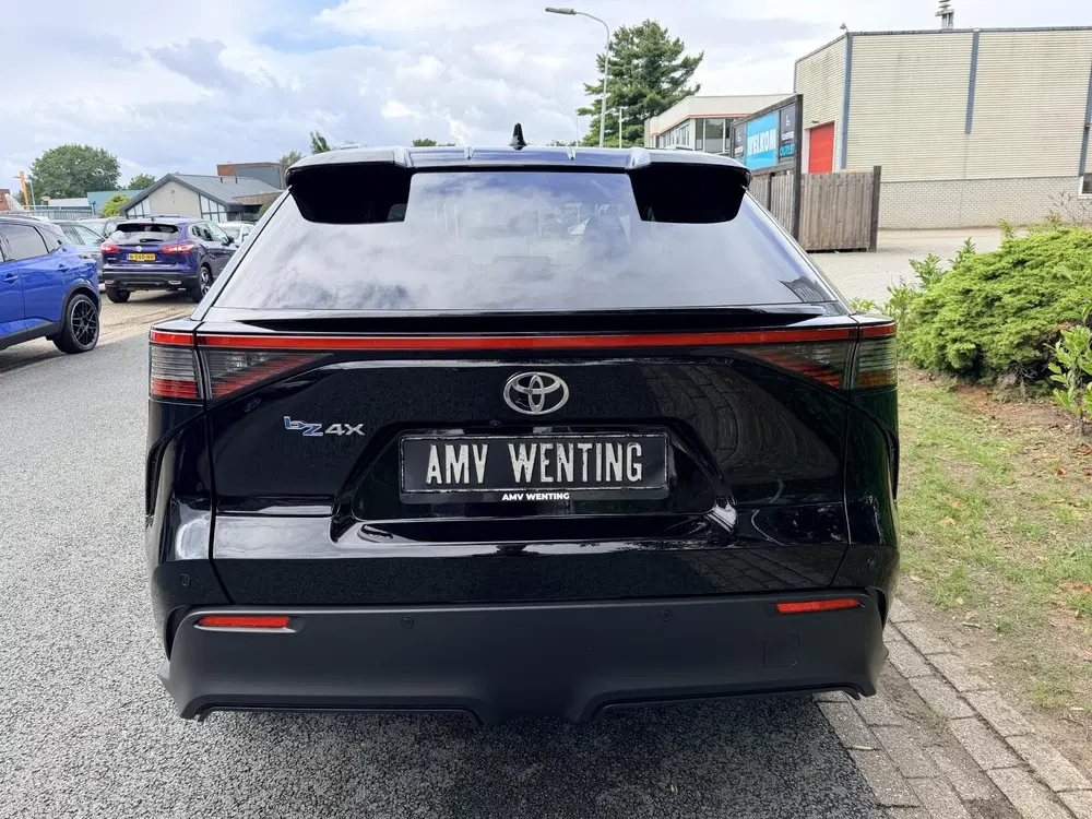 Toyota bZ4X Dynamic 71 kWh 204PK Leder•ACC uit 2025, foto 4