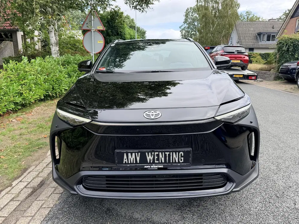 Toyota bZ4X Dynamic 71 kWh 204PK Leder•ACC uit 2025, foto 7