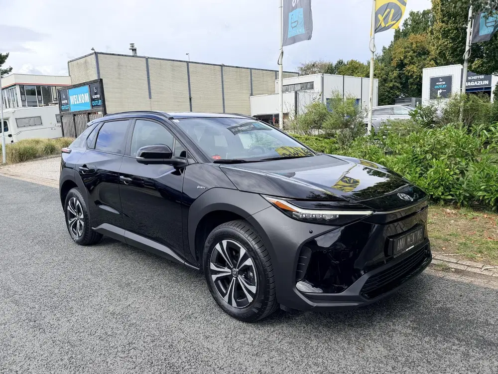 Toyota bZ4X Dynamic 71 kWh 204PK Leder•ACC uit 2025, foto 9