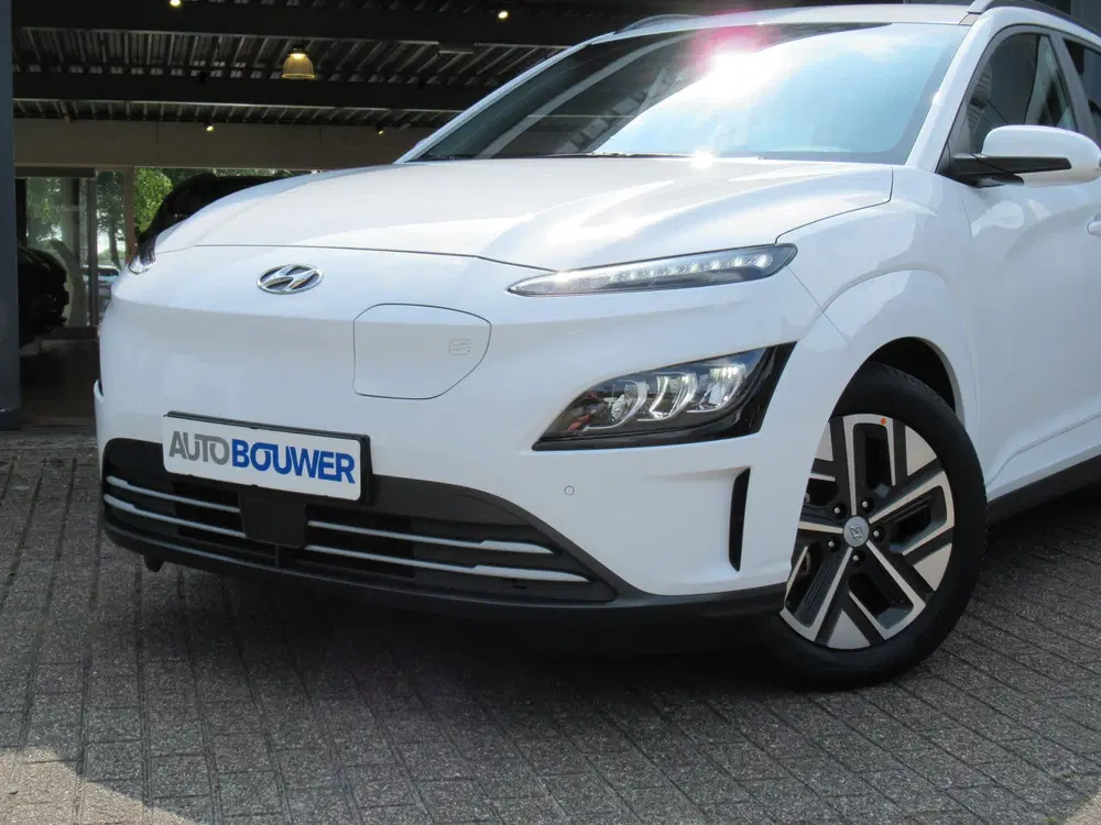 Hyundai KONA EV Premium 64 kWh 3 fase uit 2022, foto 3