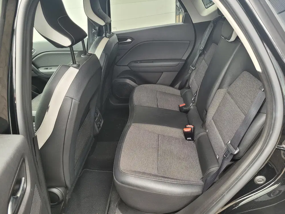 Renault Captur 1.3 TCe 140 Intens uit 2021, foto 8