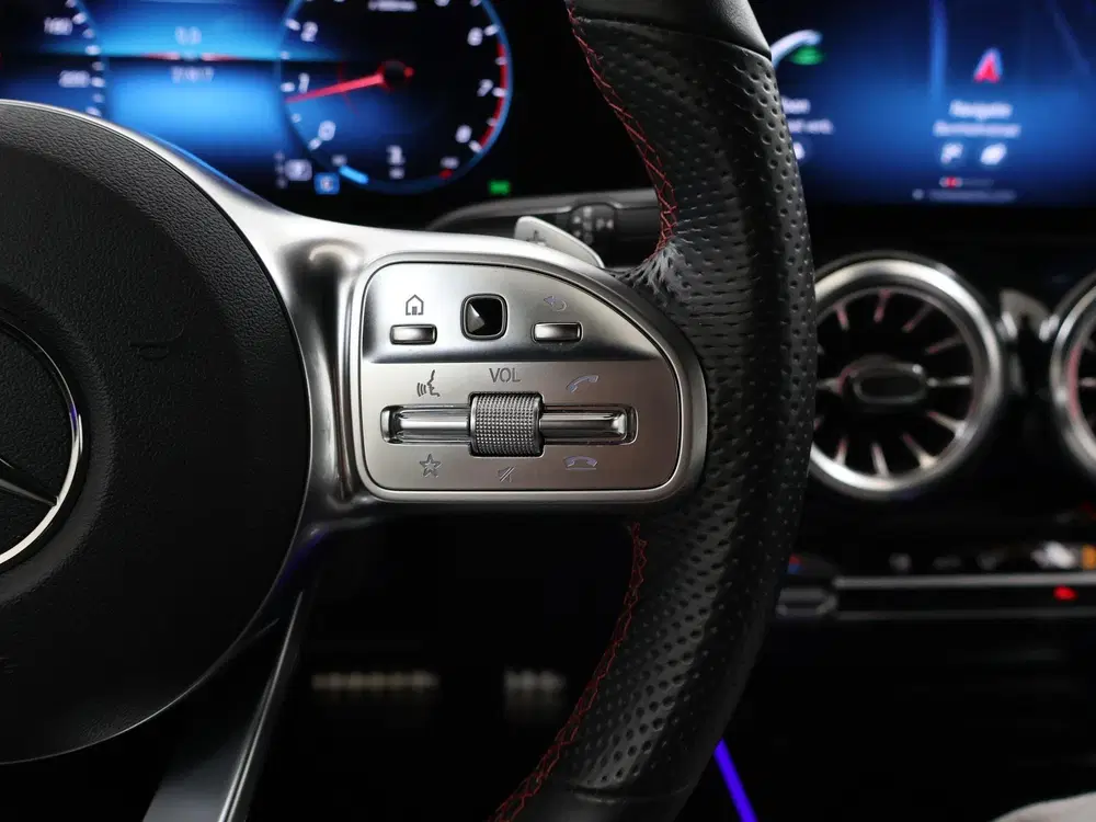Mercedes-Benz GLB 180 AMG Line uit 2022, foto 15