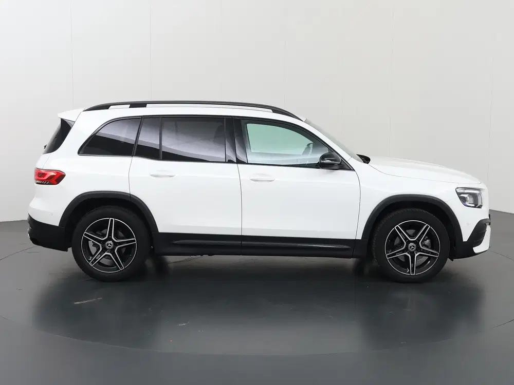Mercedes-Benz GLB 180 AMG Line uit 2022, foto 9
