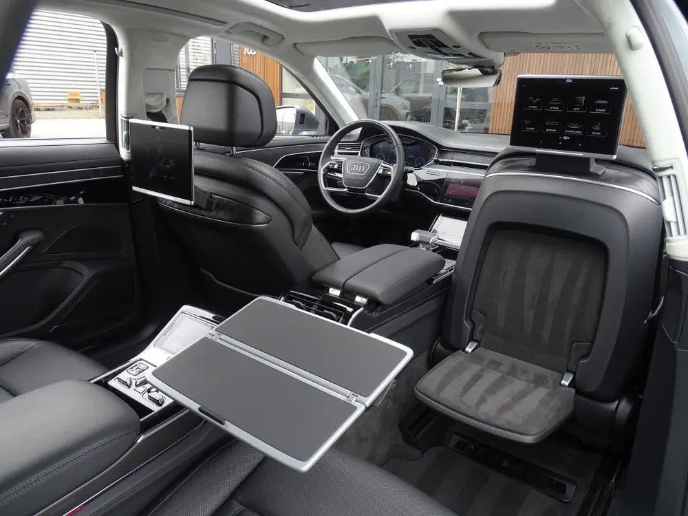 Audi A8 60 TFSie Lang 449PK S-line uit 2020, foto 14