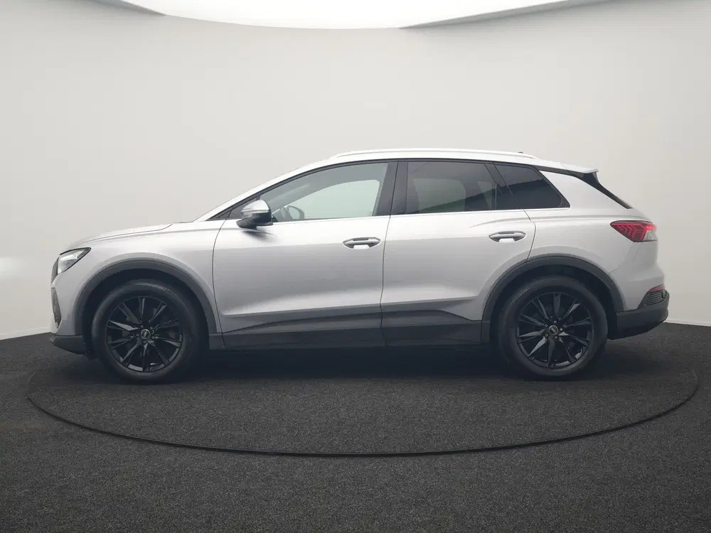 Audi Q4 e-tron 40 Advanced edition 77 kWh 204pk Dealer O. uit 2023, foto 2
