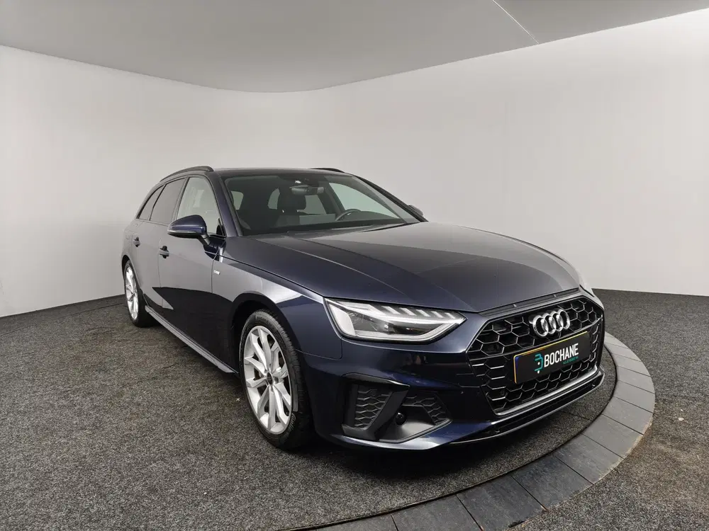 Audi A4 40 TFSI S edition Competition uit 2024, foto 5