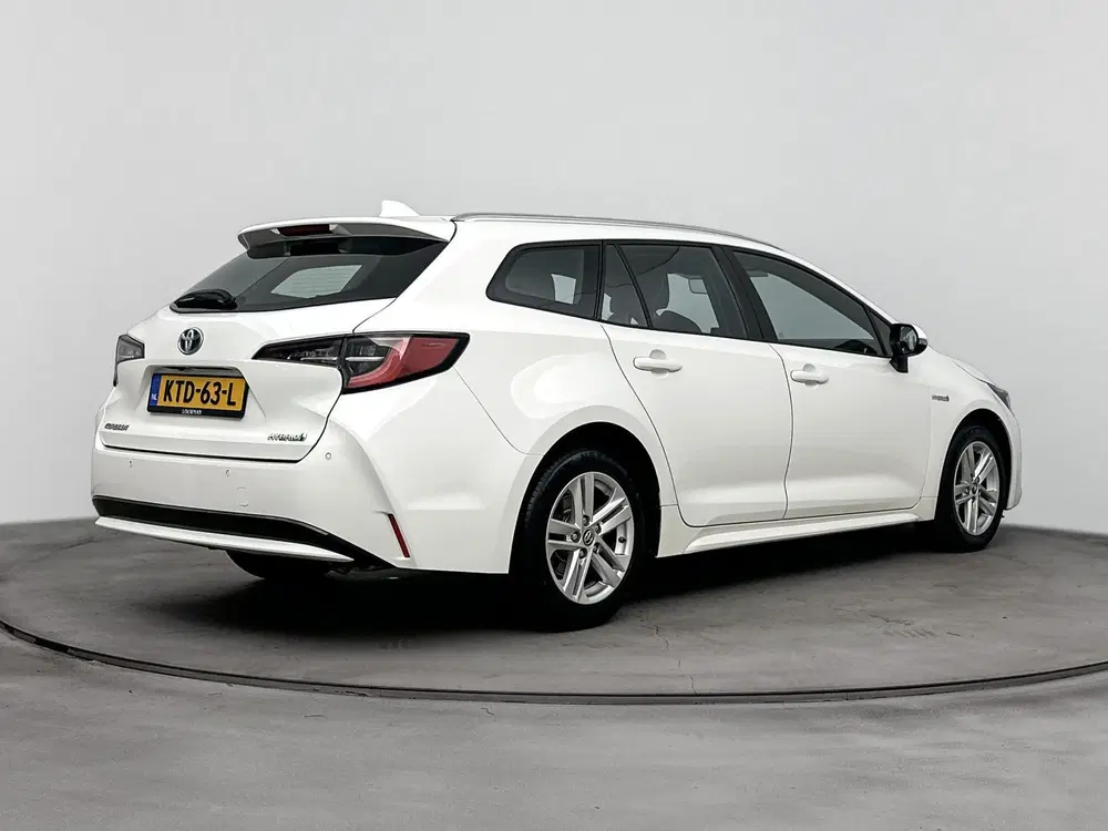 Toyota Corolla 1.8 Hybrid Active uit 2019, foto 2
