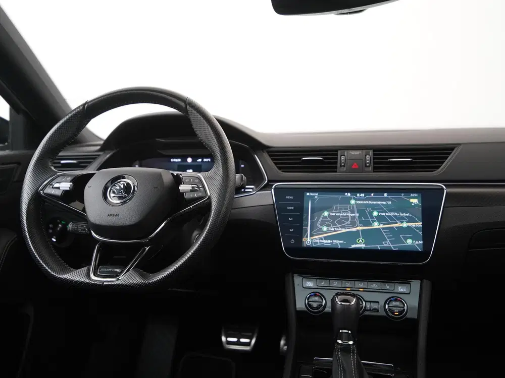 Skoda Superb 1.4 TSI iV Sportline uit 2023, foto 7
