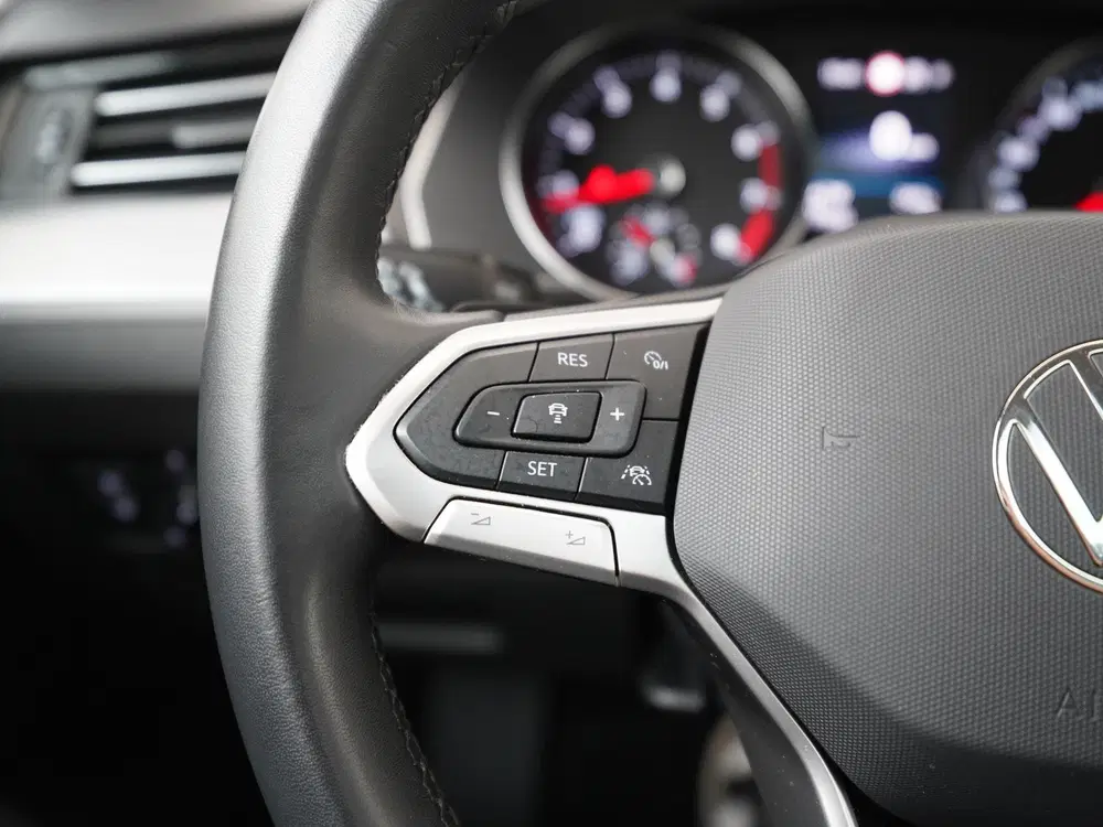Volkswagen Passat 1.5 TSI Business DSG uit 2023, foto 8