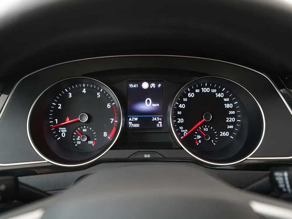 Volkswagen Passat 1.5 TSI Business DSG uit 2023, foto 9