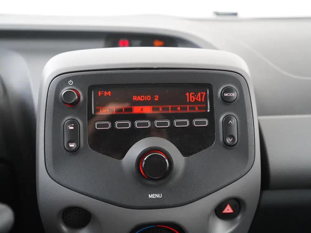 Peugeot 108 1.0 e-VTi Active uit 2020, foto 12