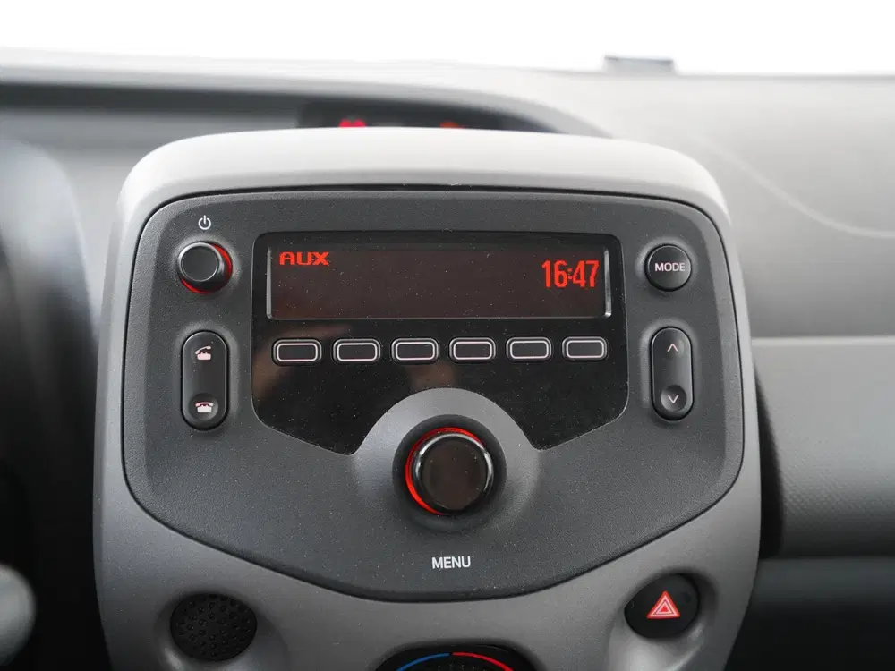 Peugeot 108 1.0 e-VTi Active uit 2020, foto 14