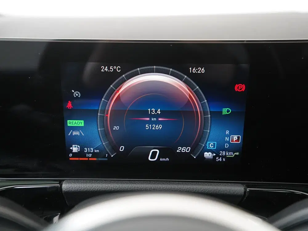 Mercedes-Benz GLA 250e Progressive uit 2021, foto 9