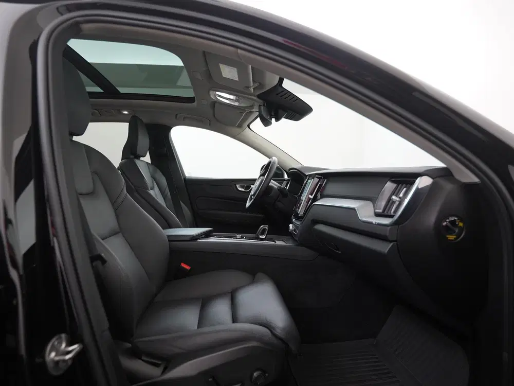 Volvo XC60 T8 Long Range AWD Ultimate uit 2023, foto 3