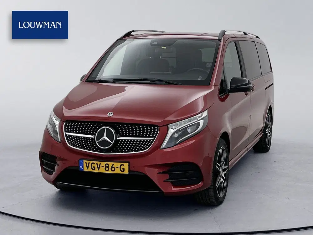 Mercedes-Benz V-Klasse 300d Lang Avantgarde Edition AMG line uit 2020, foto 2