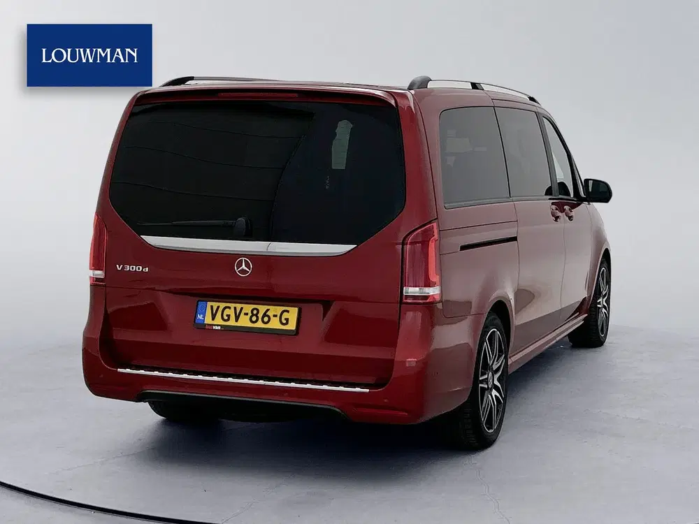 Mercedes-Benz V-Klasse 300d Lang Avantgarde Edition AMG line uit 2020, foto 3