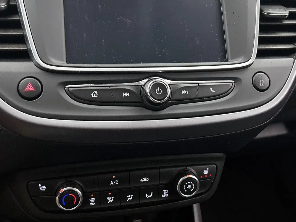 Opel Crossland 1.2 Online Edition uit 2019, foto 10