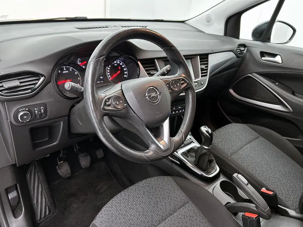 Opel Crossland 1.2 Online Edition uit 2019, foto 12