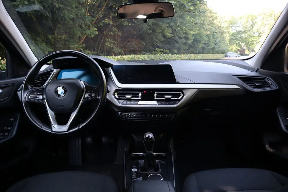 BMW 1-serie Business Edition uit 2022, foto 7