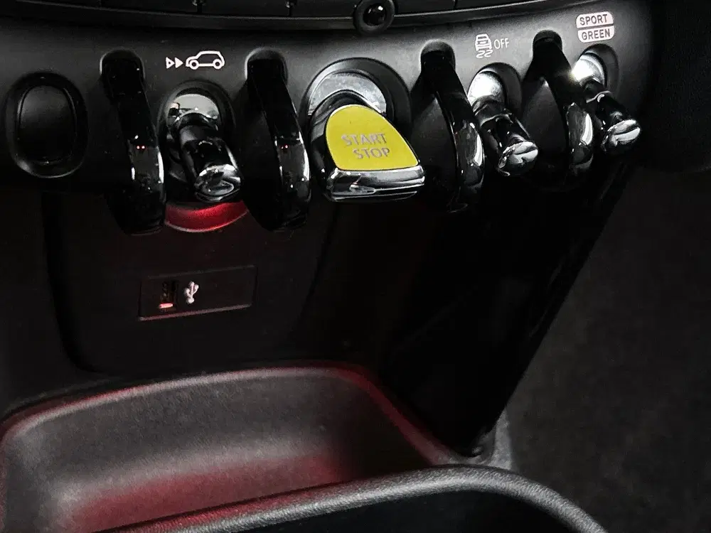 Mini Electric MINI Yours 33 kWh uit 2023, foto 12