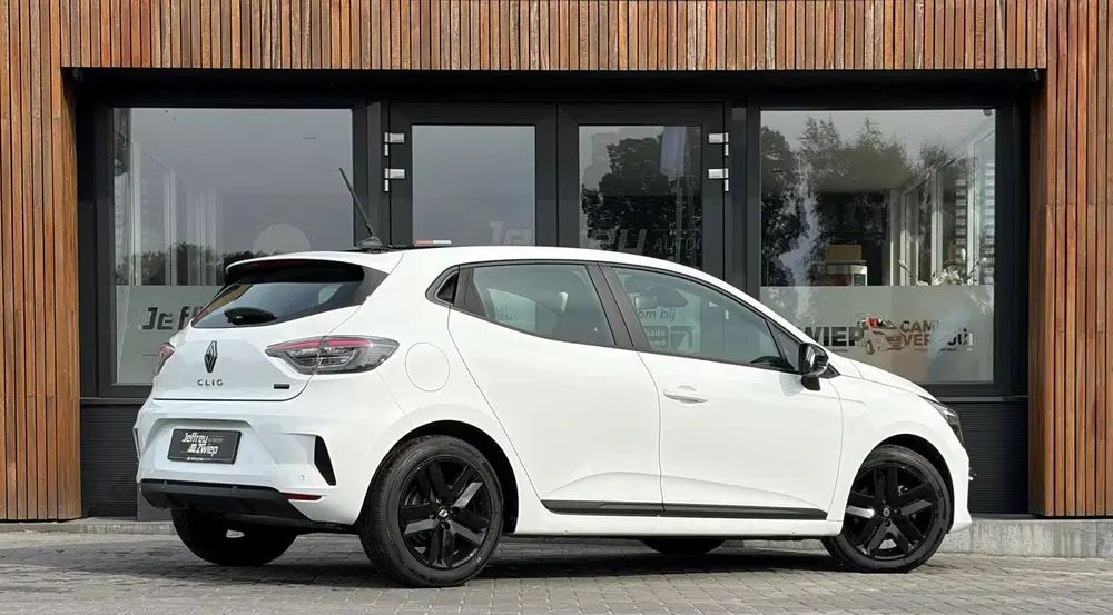 Renault Clio 1.6 E-Tech Full Hybrid 145 evolution autom uit 2024, foto 3
