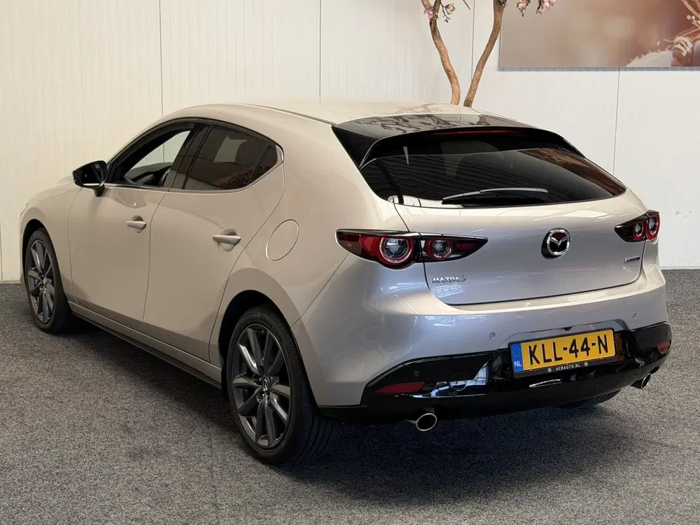 Mazda 3 2.0 E-SKYACTIV-G M HYBRID 122 AUTOMAAT EXC uit 2023, foto 6