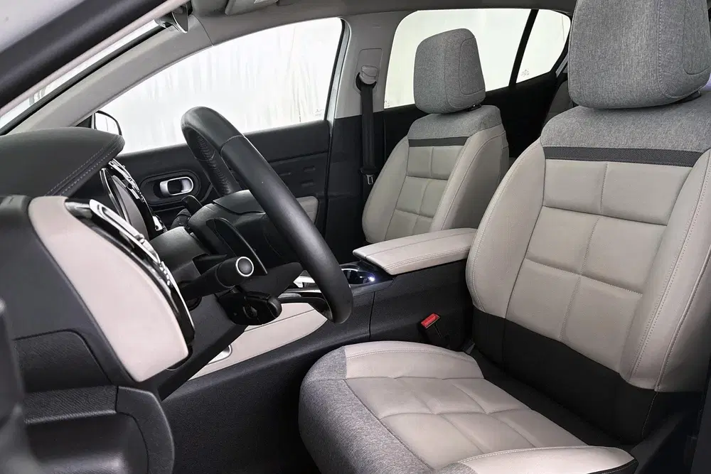 Citroën C5 Aircross Citroen C5 Aircross 1.6 Plug-in Hybrid 225 uit 2021, foto 6