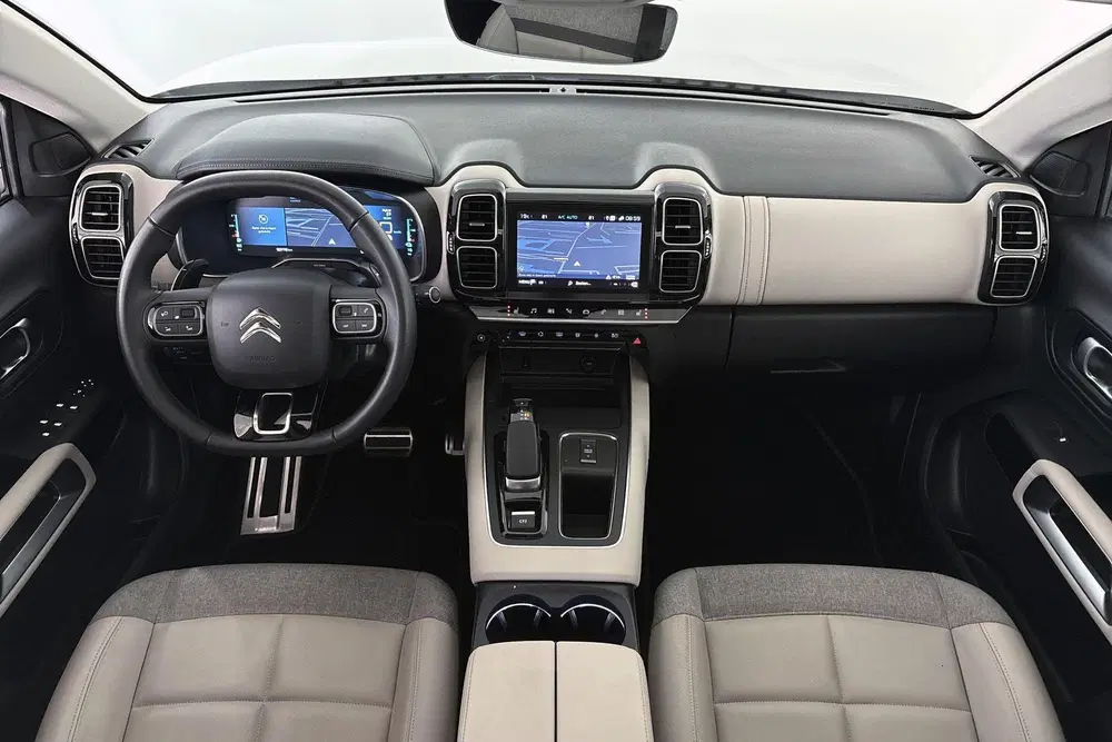 Citroën C5 Aircross Citroen C5 Aircross 1.6 Plug-in Hybrid 225 uit 2021, foto 7