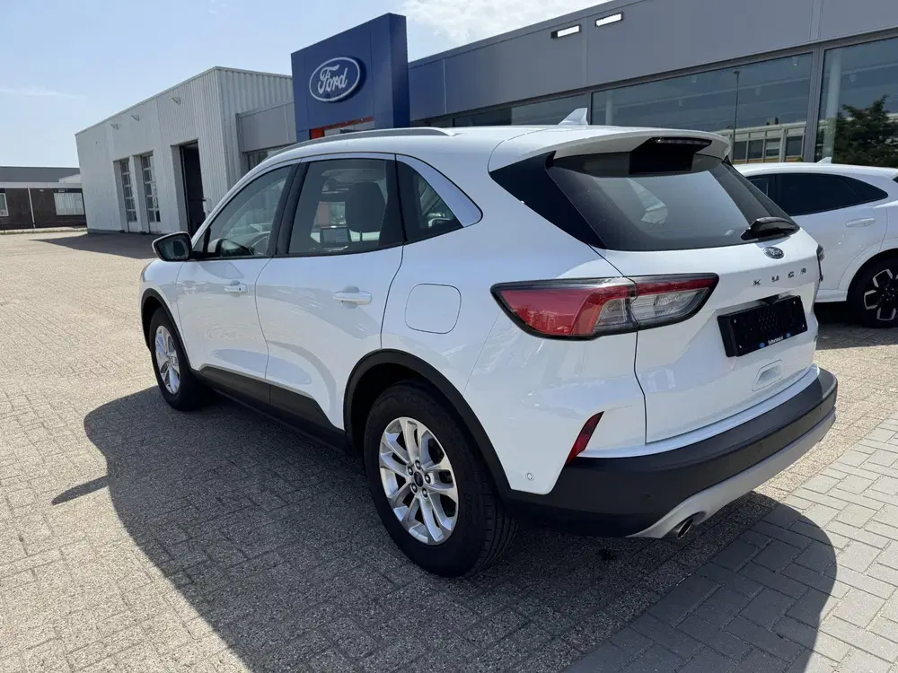 Ford Kuga 2.5 FHEV Titanium 190pk uit 2023, foto 7