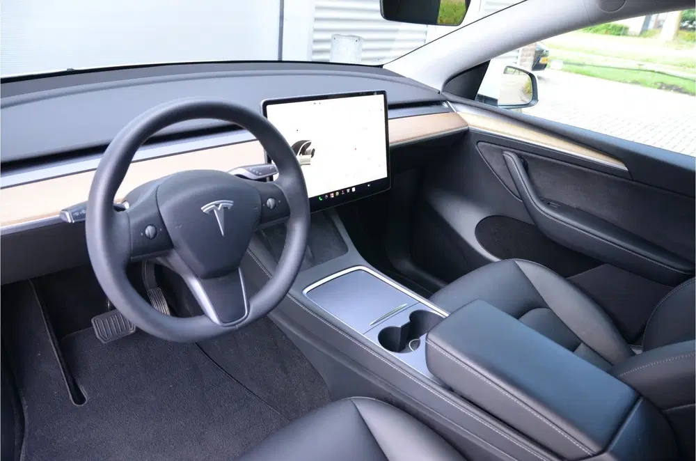 Tesla Model Y RWD 58 kWh 20" Alu AutoPilot3.0 Ryzen uit 2023, foto 11