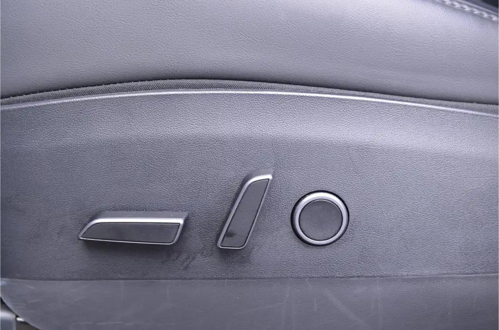 Tesla Model Y RWD 58 kWh 20" Alu AutoPilot3.0 Ryzen uit 2023, foto 4
