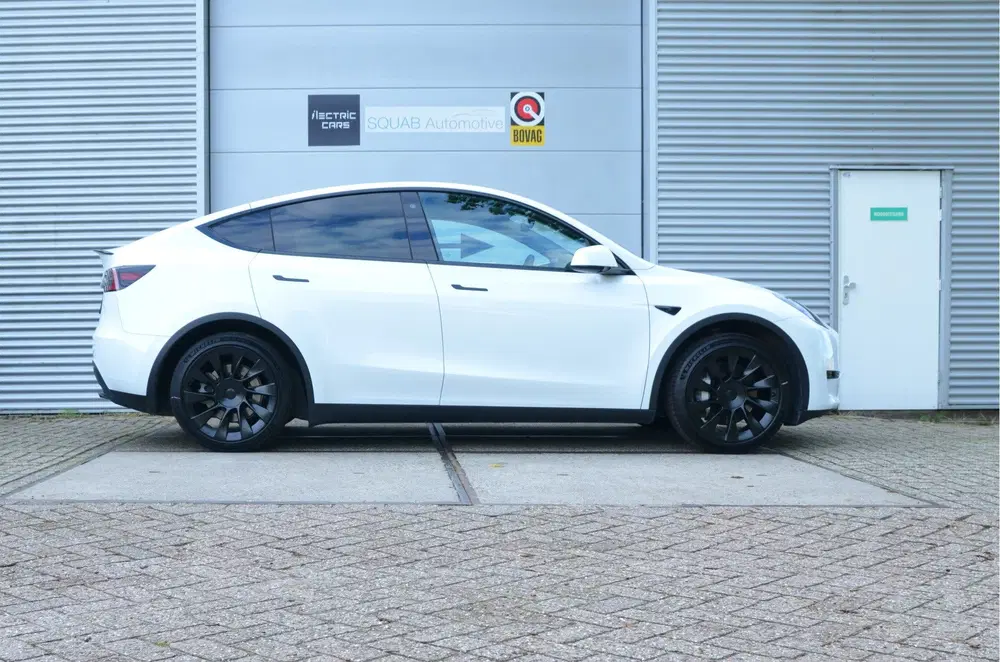 Tesla Model Y RWD 58 kWh 20" Alu AutoPilot3.0 Ryzen uit 2023, foto 8