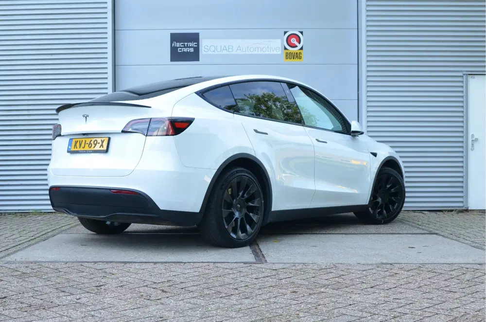 Tesla Model Y RWD 58 kWh 20" Alu AutoPilot3.0 Ryzen uit 2023, foto 9