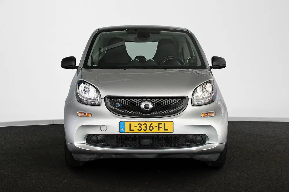 Smart forTwo EQ Comfort 18 kWh Panoramadak Stoelverwarm uit 2019, foto 15