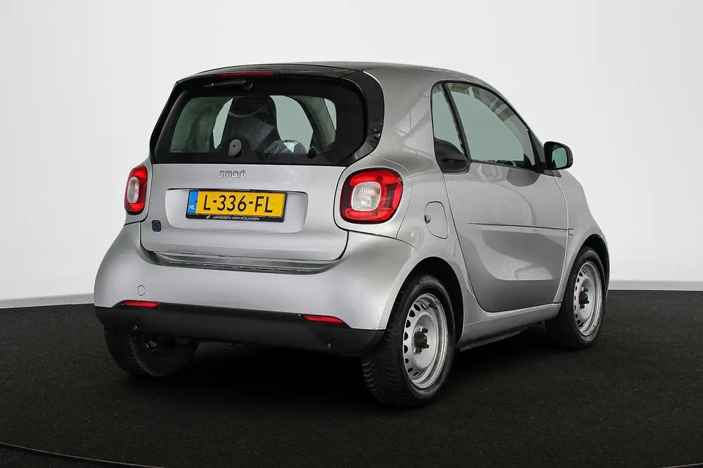 Smart forTwo EQ Comfort 18 kWh Panoramadak Stoelverwarm uit 2019, foto 3