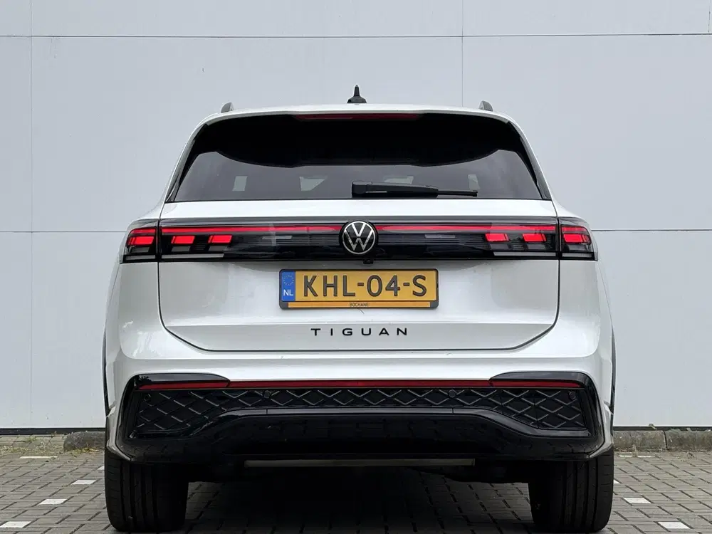 Volkswagen Tiguan 1.5 eHybrid R-Line Black Style uit 2025, foto 14
