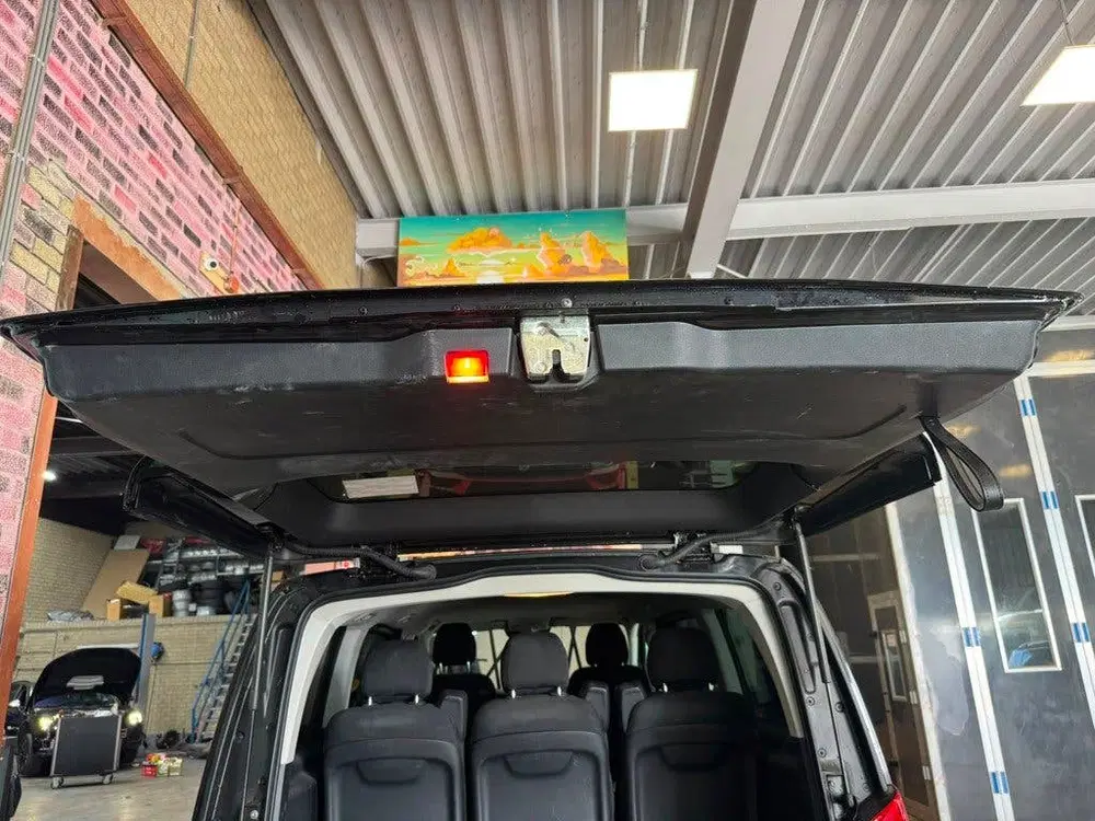 Mercedes-Benz EQV 300 L2 90 kWh uit 2022, foto 10