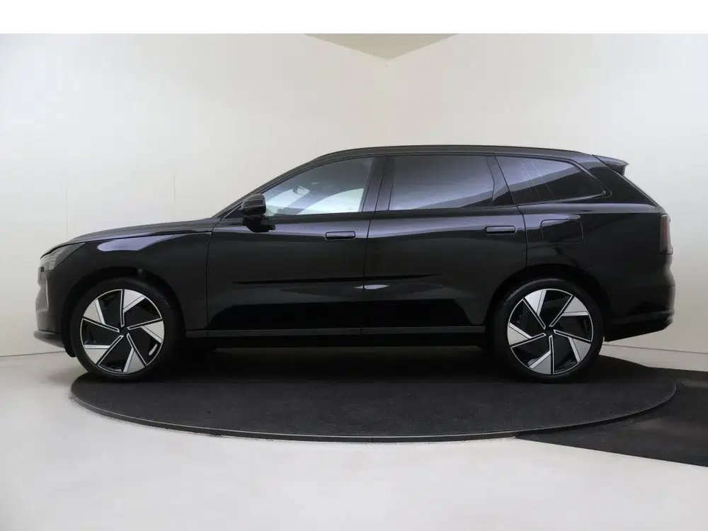 Volvo EX90 Twin Performance Ultra 111 kWh uit 2025, foto 2