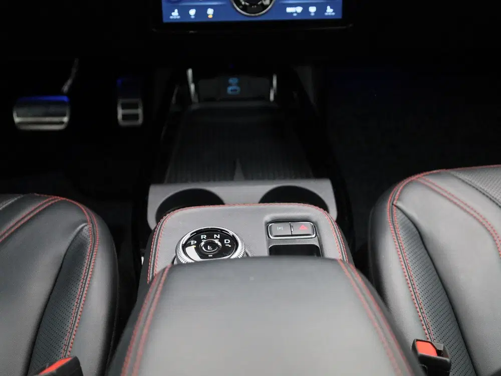 Ford Mustang Mach-E AWD 75 kWh uit 2023, foto 10