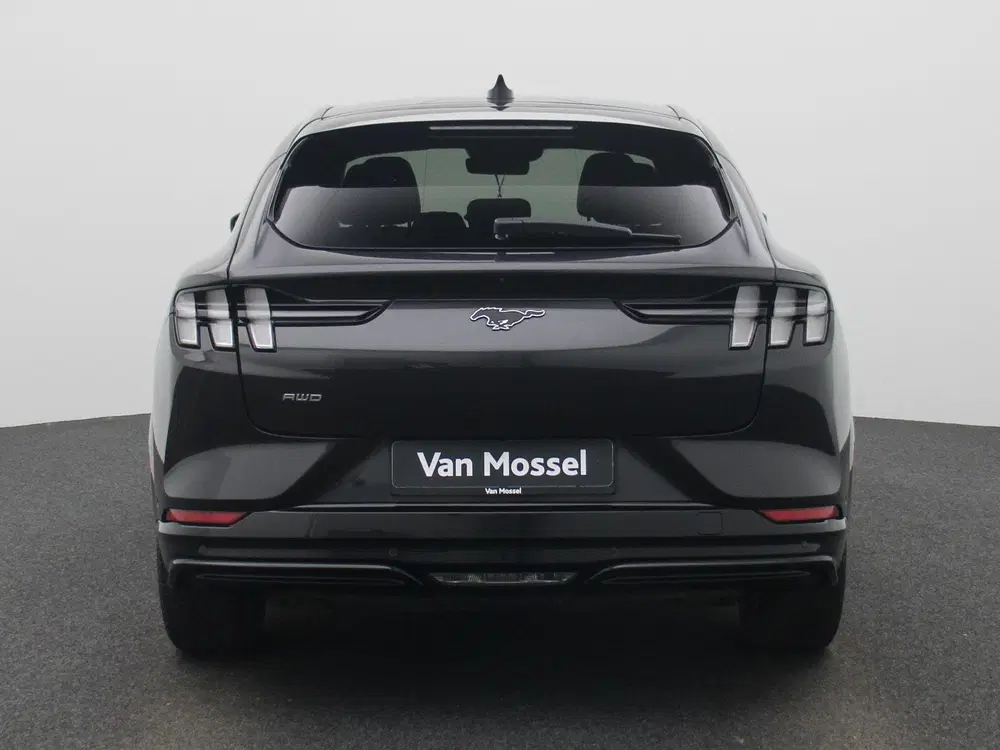 Ford Mustang Mach-E AWD 75 kWh uit 2023, foto 5