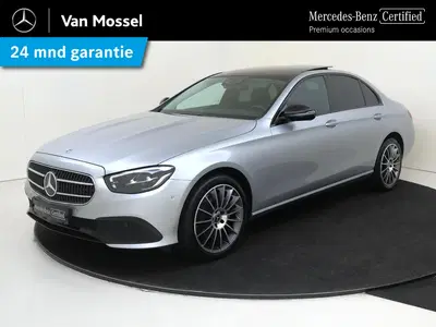 Mercedes-Benz E-Klasse 300 e Avantgarde Panorama dak uit 2023