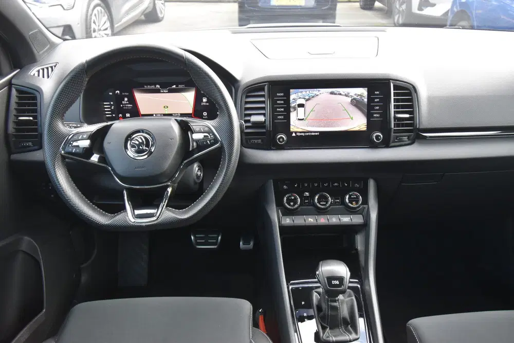 Skoda Karoq 1.5 TSI ACT Sportline Business uit 2021, foto 3